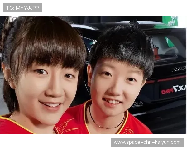 孙颖莎与陈梦挑战跳绳，引爆全场欢笑