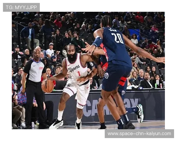 哈登助攻全场领先,快船攻势源源不断