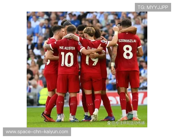 西汉姆阿尤头槌破门引爆看台，激情瞬间定格英超赛季！